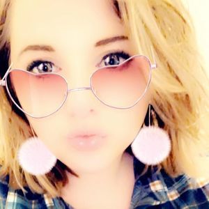 Meet your Posher, Kendall